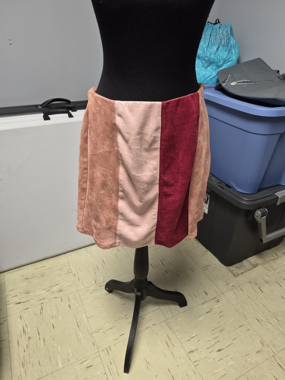 Main Strip Velvet Colorblock Mini Skirt in Peach, Blush & Wine